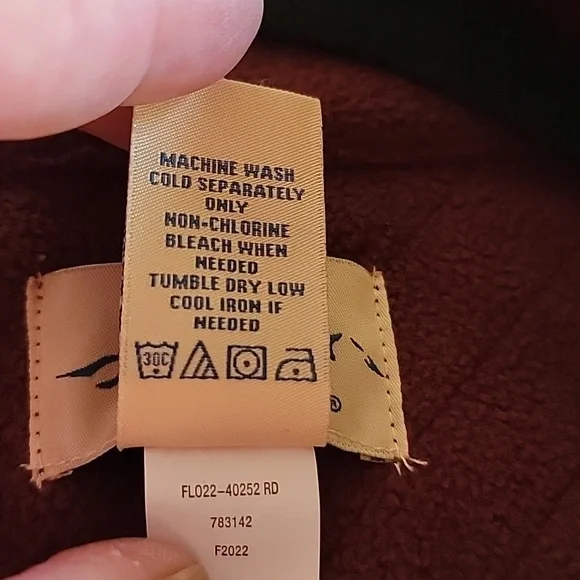 BLUE MOUNTAIN Lightweight  Stretch Waist Puffer Zip Vest Burgundy size S - Picture 10 of 10